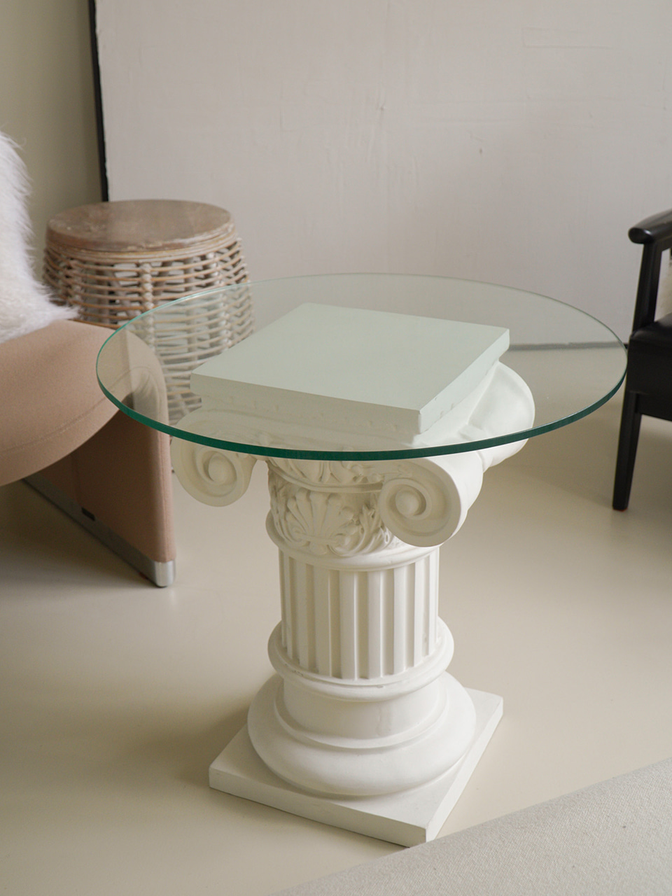 Molding Side Table